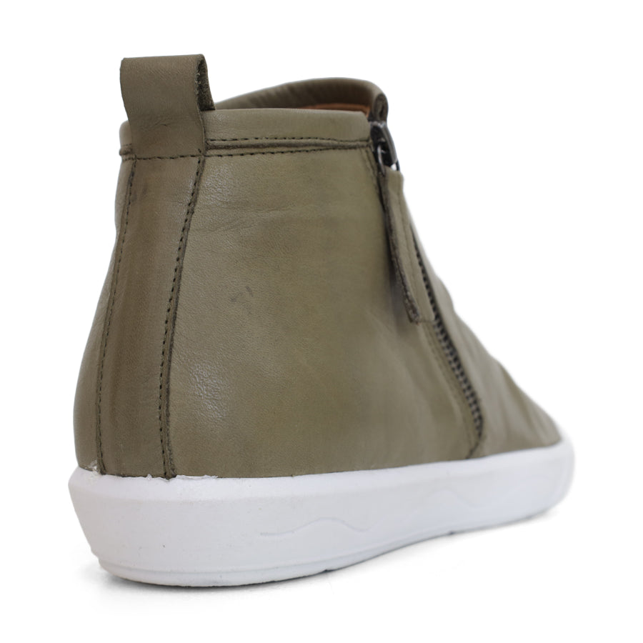 TESSELLI XD BETHANY ANKLE BOOTS
