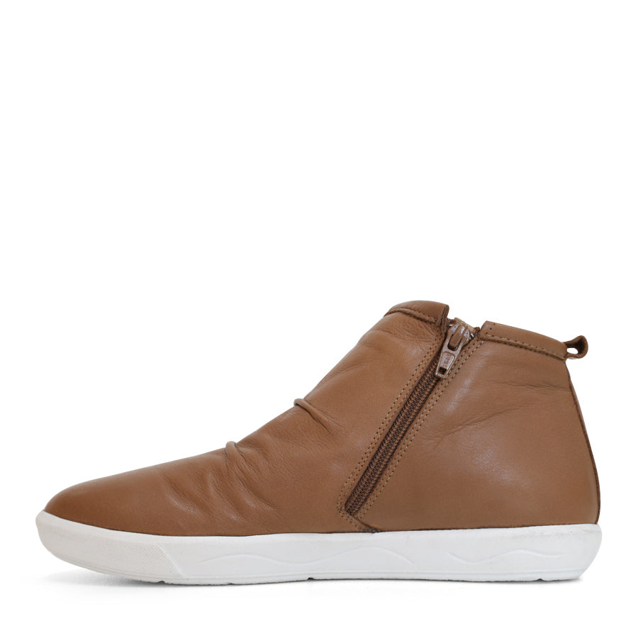 TESSELLI XD BETHANY ANKLE BOOTS