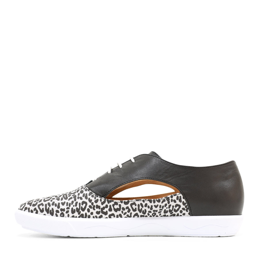 TESSELLI XD BINDI CASUAL SHOE