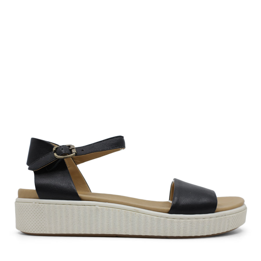 TESSELLI XD DIGBY FLAT SANDALS