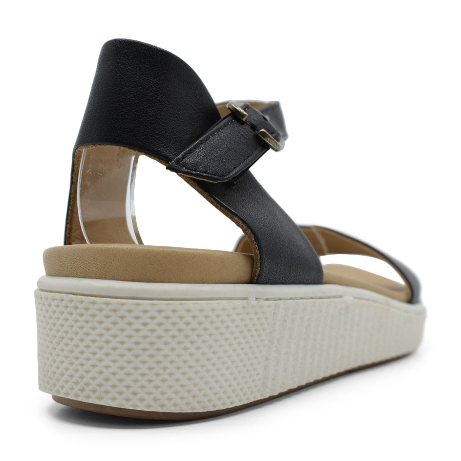 TESSELLI XD DIGBY FLAT SANDALS