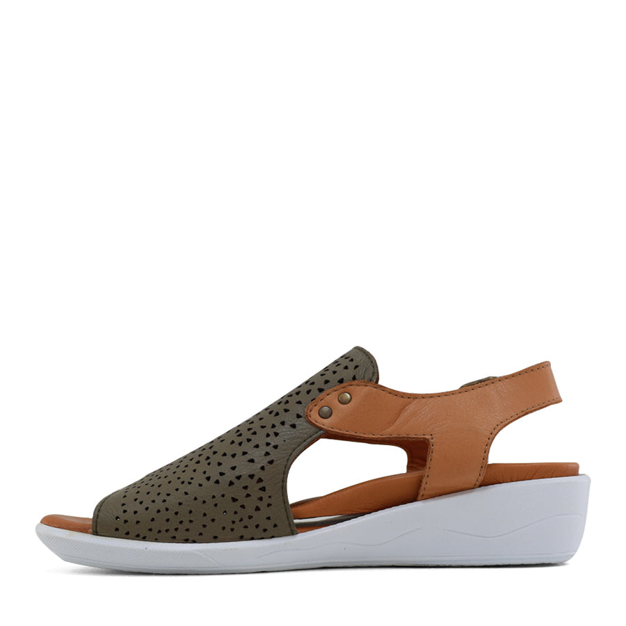 TESSELLI XD TAJ FLAT SANDALS