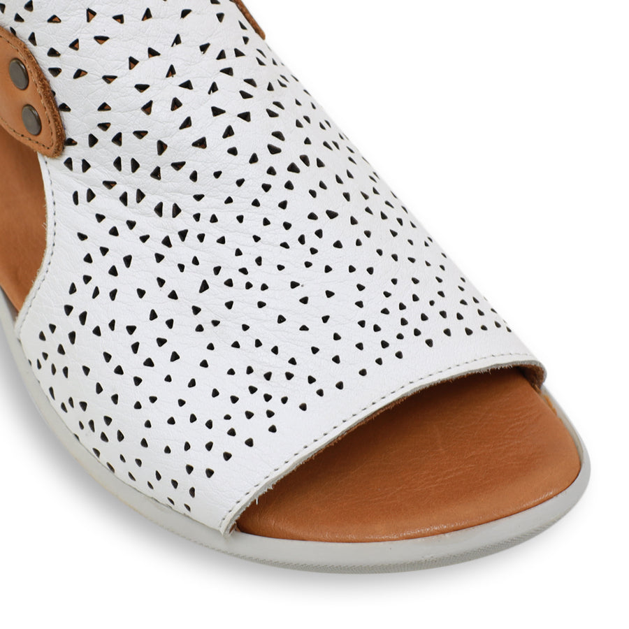 TESSELLI XD TAJ FLAT SANDALS