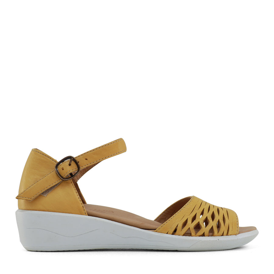 TESSELLI XD TAMMY FLAT SANDALS