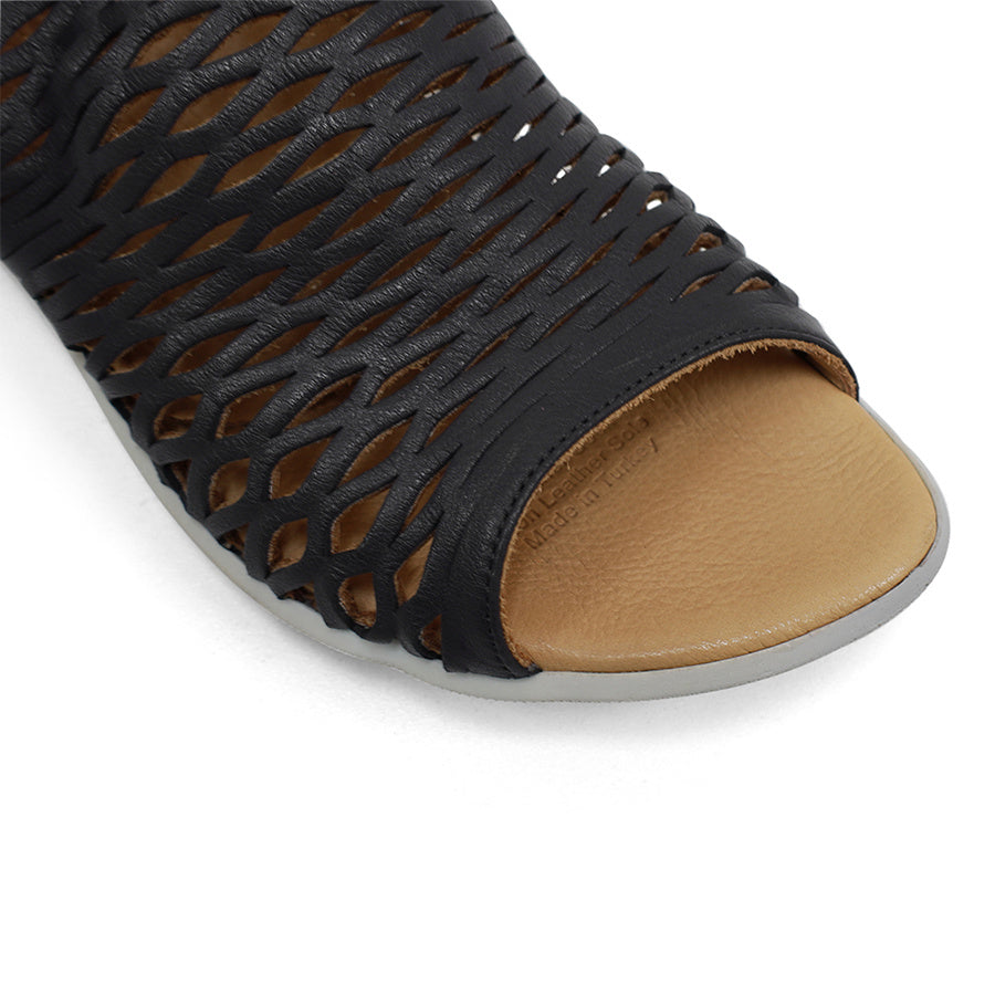 TESSELLI XD TIMMY FLAT SANDALS