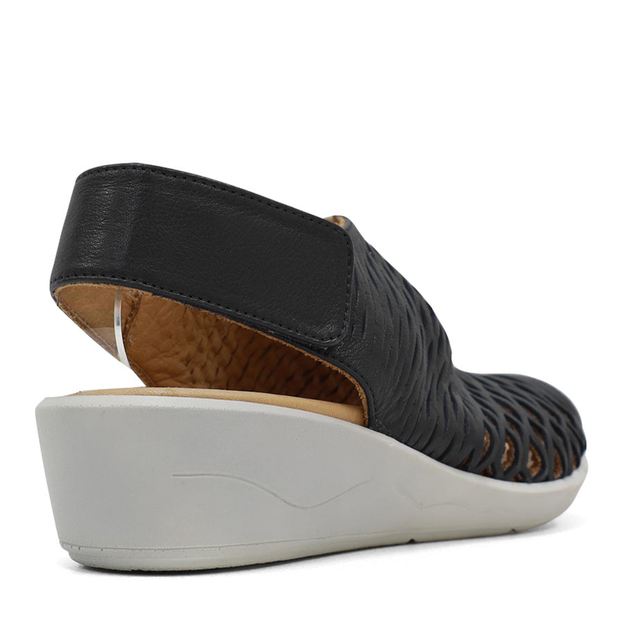 TESSELLI XD TIMMY FLAT SANDALS