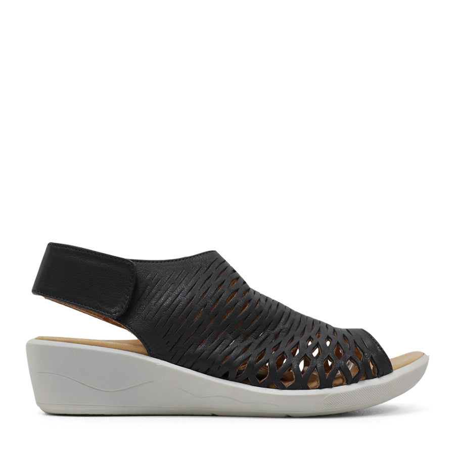 TESSELLI XD TIMMY FLAT SANDALS