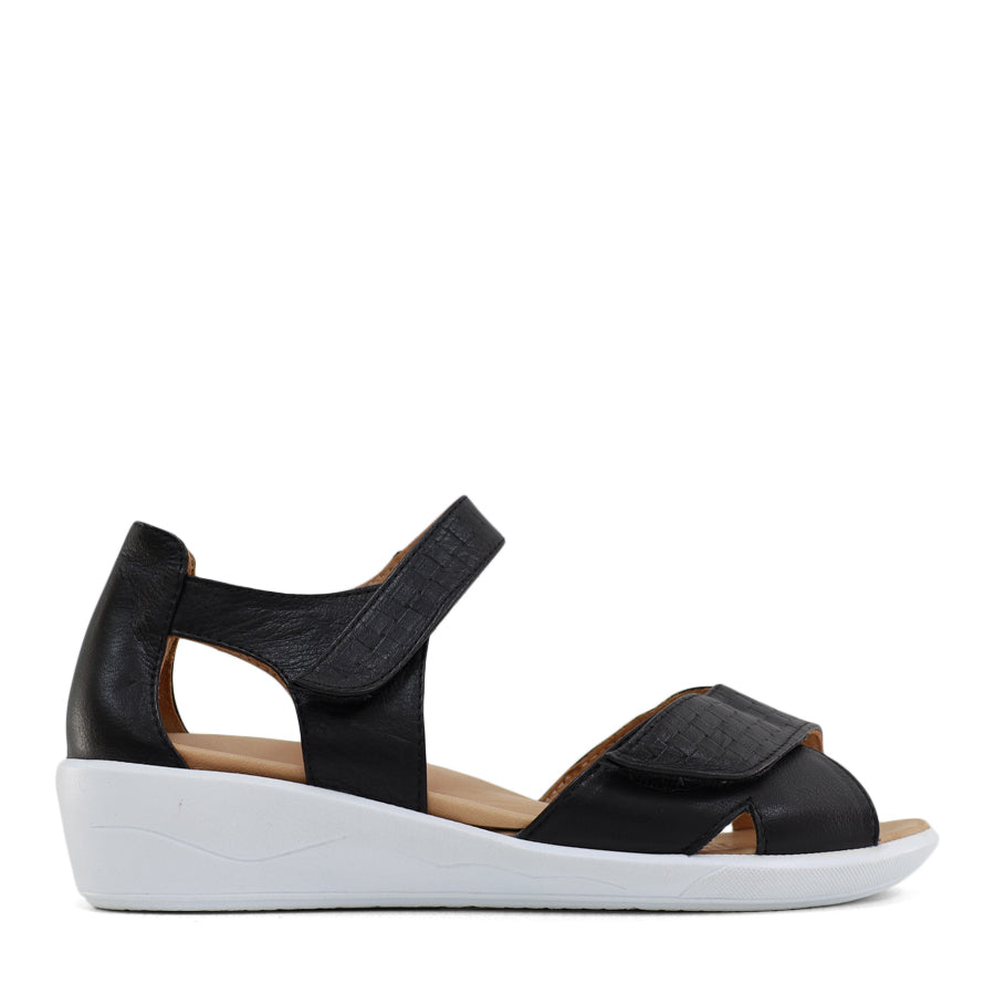 TESSELLI XD TUESDAY FLAT SANDALS