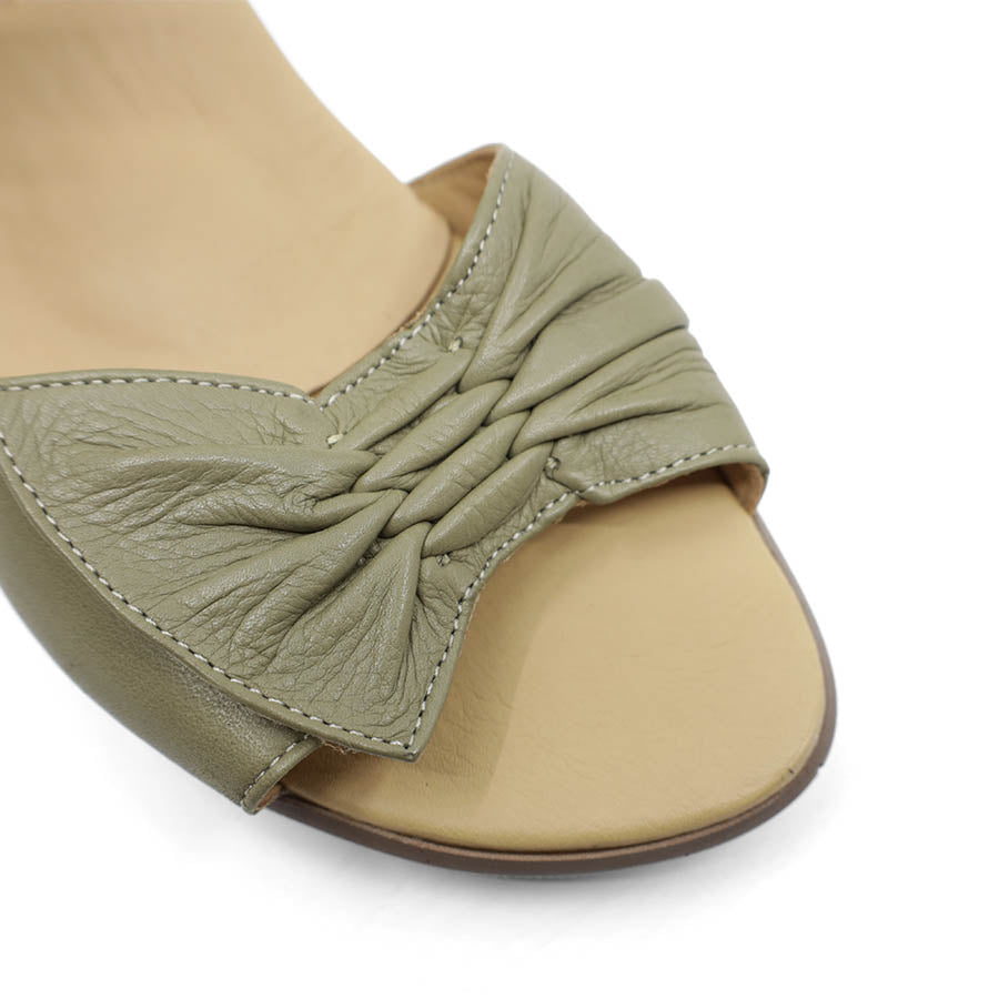 TESSELLI XD TYLER FLAT SANDALS