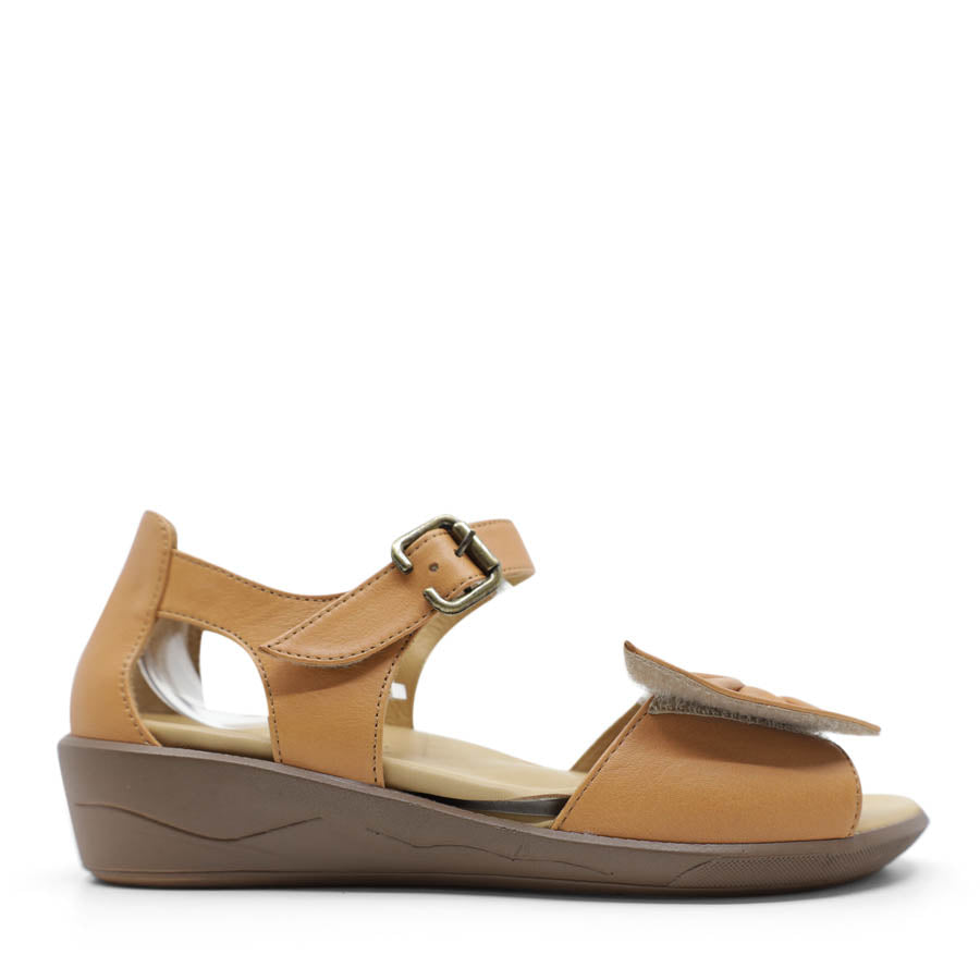TESSELLI XD TYLER FLAT SANDALS