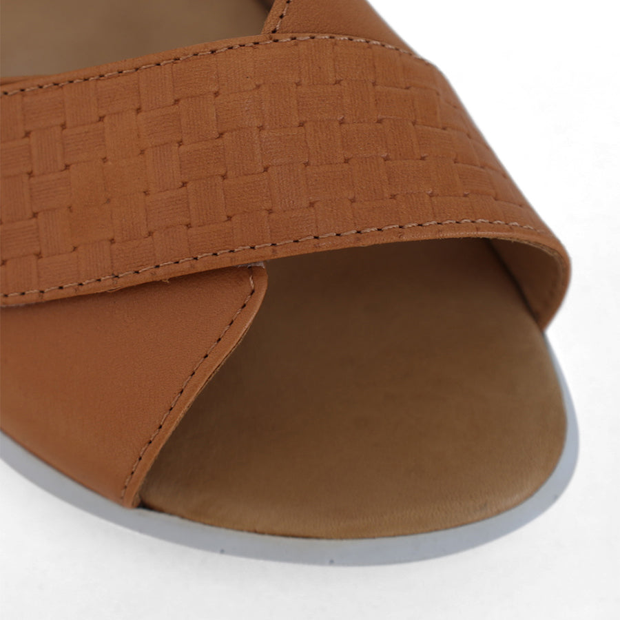 TESSELLI XD TUESDAY FLAT SANDALS