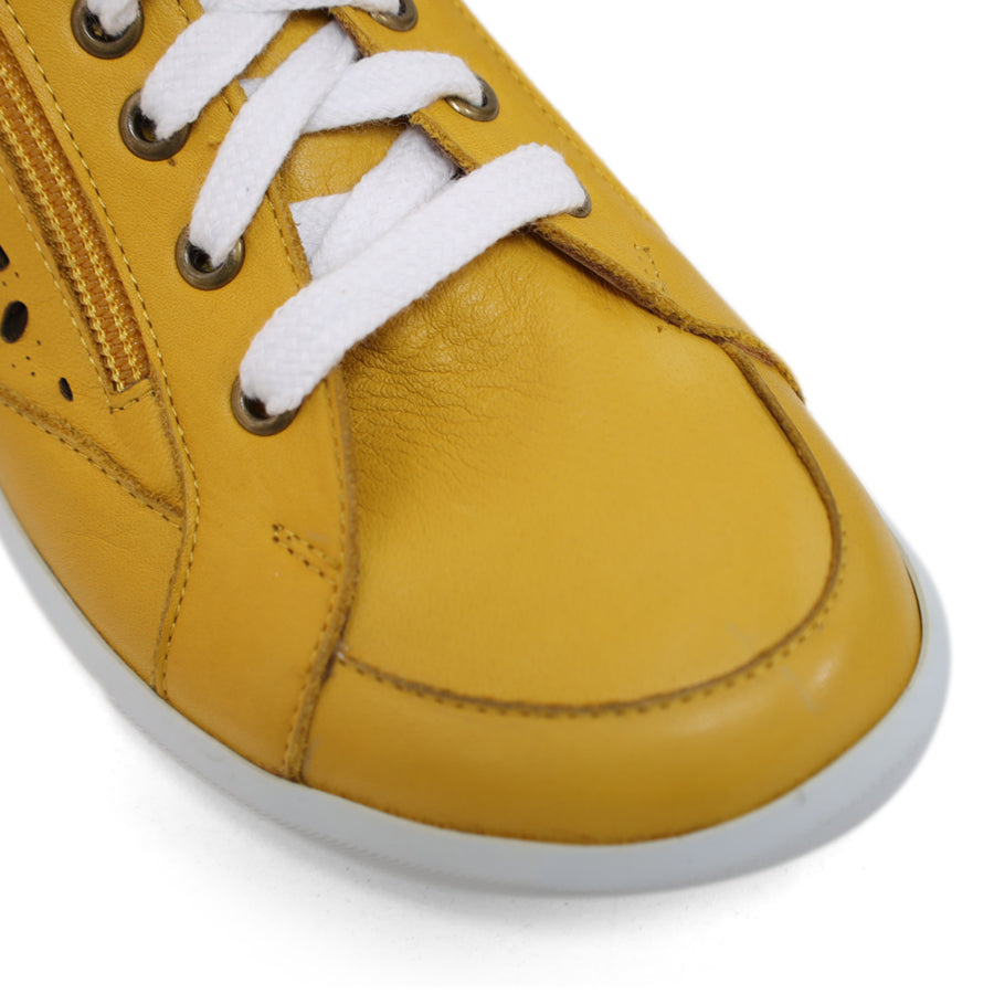 TESSELLI XD BELAIR CASUAL SHOE
