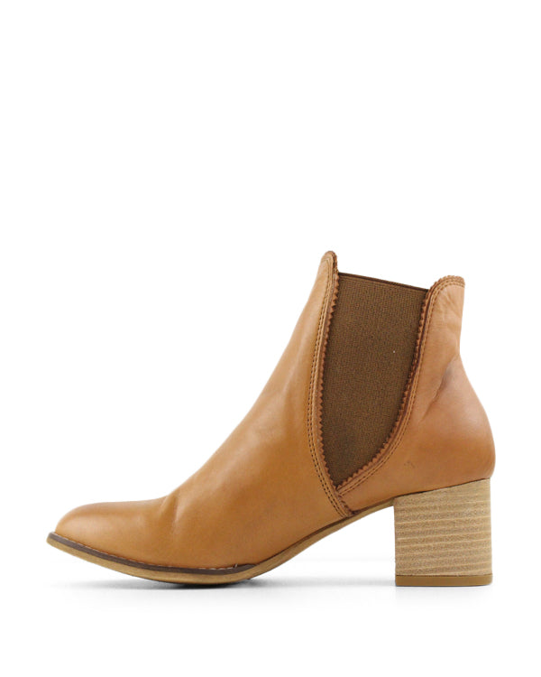 Side view brown ankle boot with side stretch