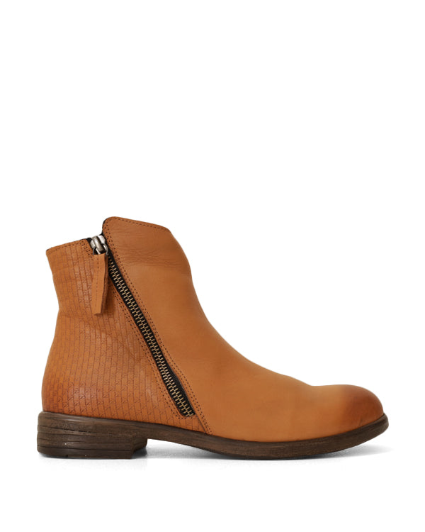 BUENO BOWIE ANKLE BOOTS
