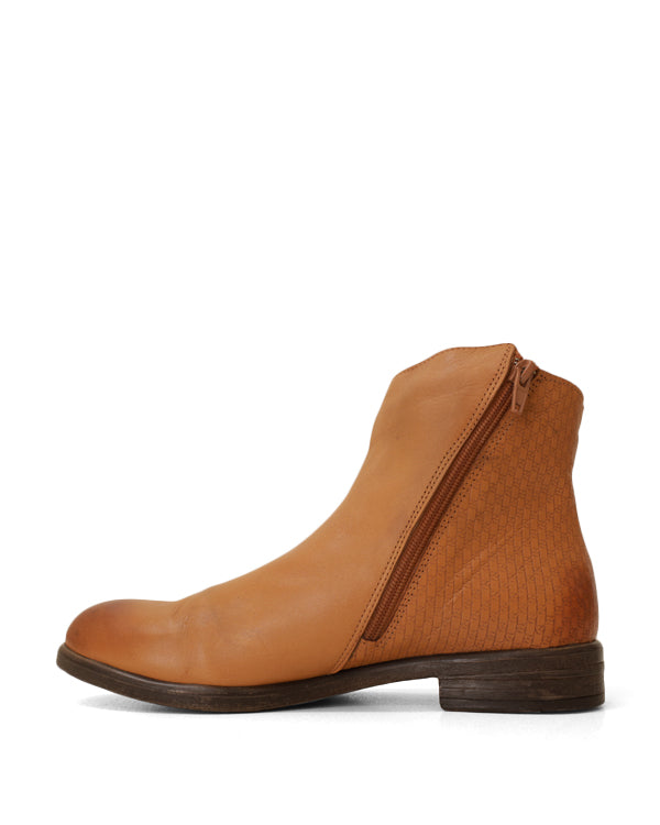 BUENO BOWIE ANKLE BOOTS