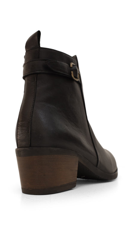 BUENO GRIFFIN ANKLE BOOTS