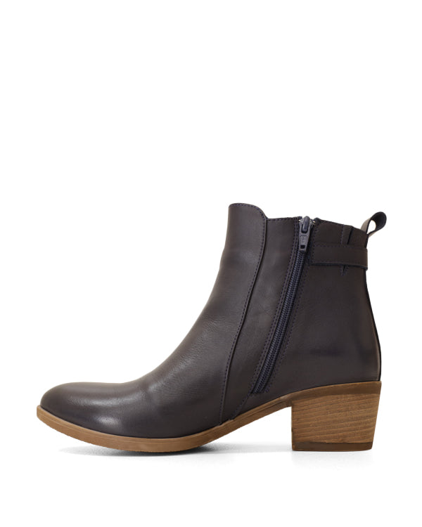BUENO GRIFFIN ANKLE BOOTS