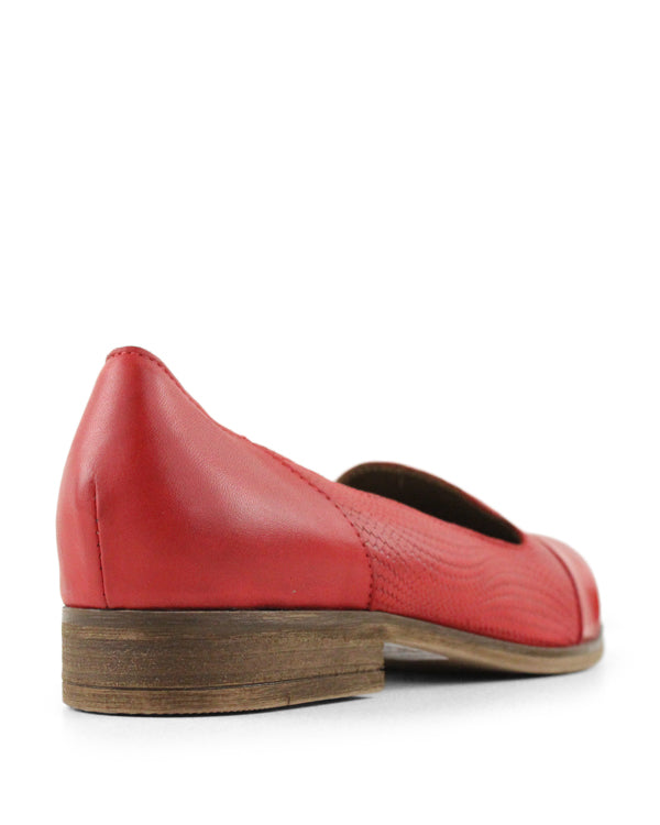 BUENO LESSLY FLAT SHOES