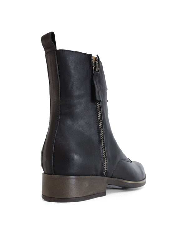 BUENO TYSON ANKLE BOOTS